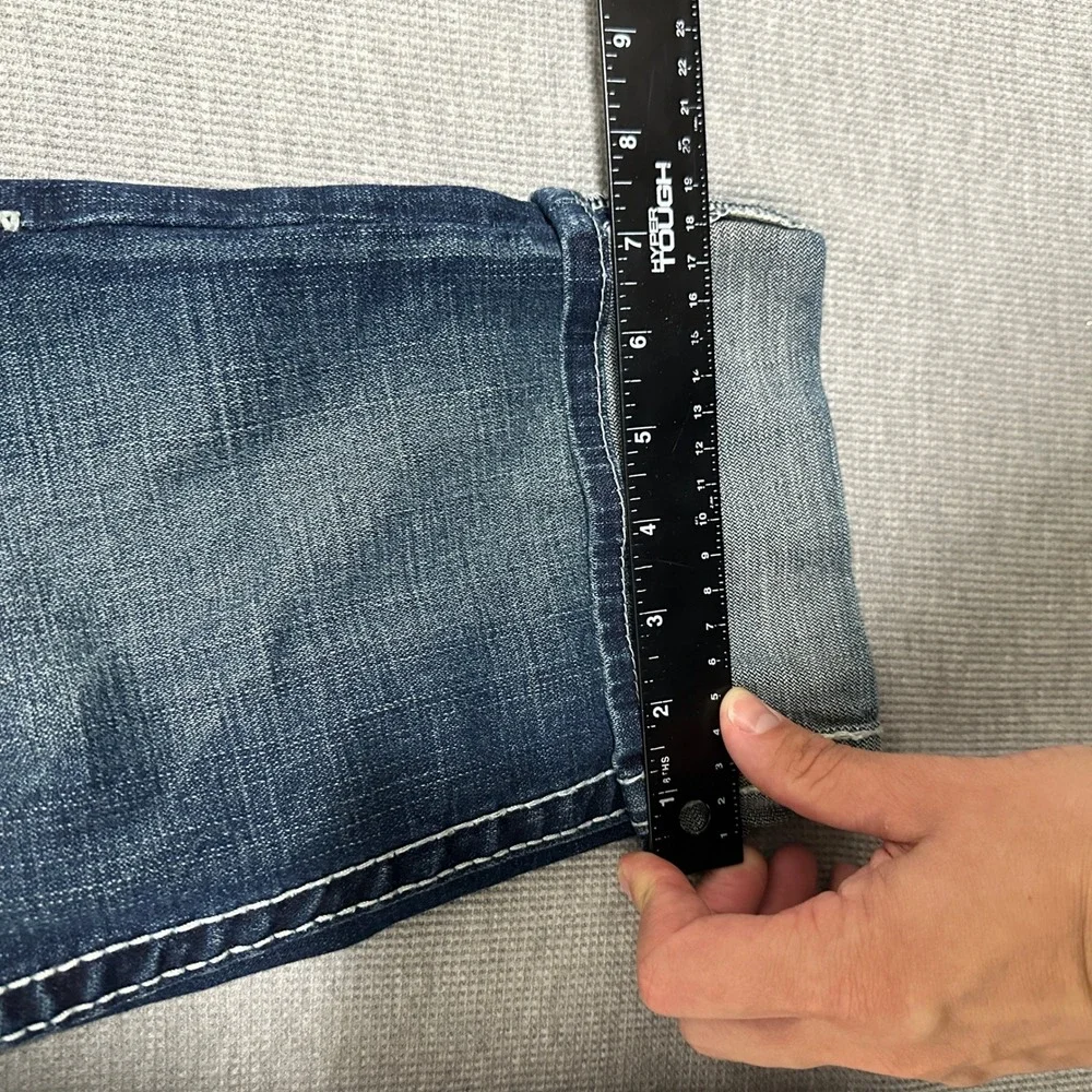 True Religion Joey Big T Dark Wash Denim Bermuda Shorts Women 27 White Stitching